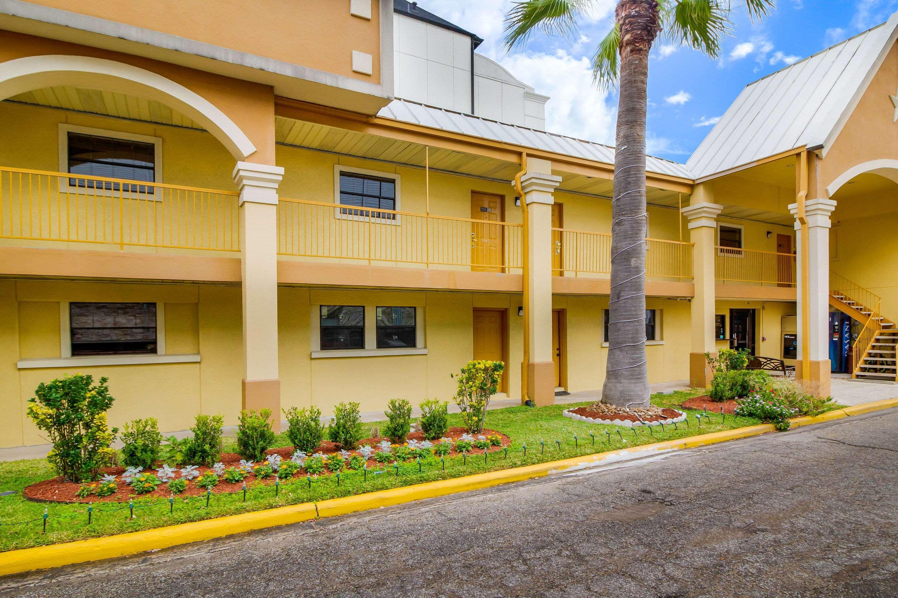 Rodeway Inn & Suites Houston Near Medical Center Esterno foto