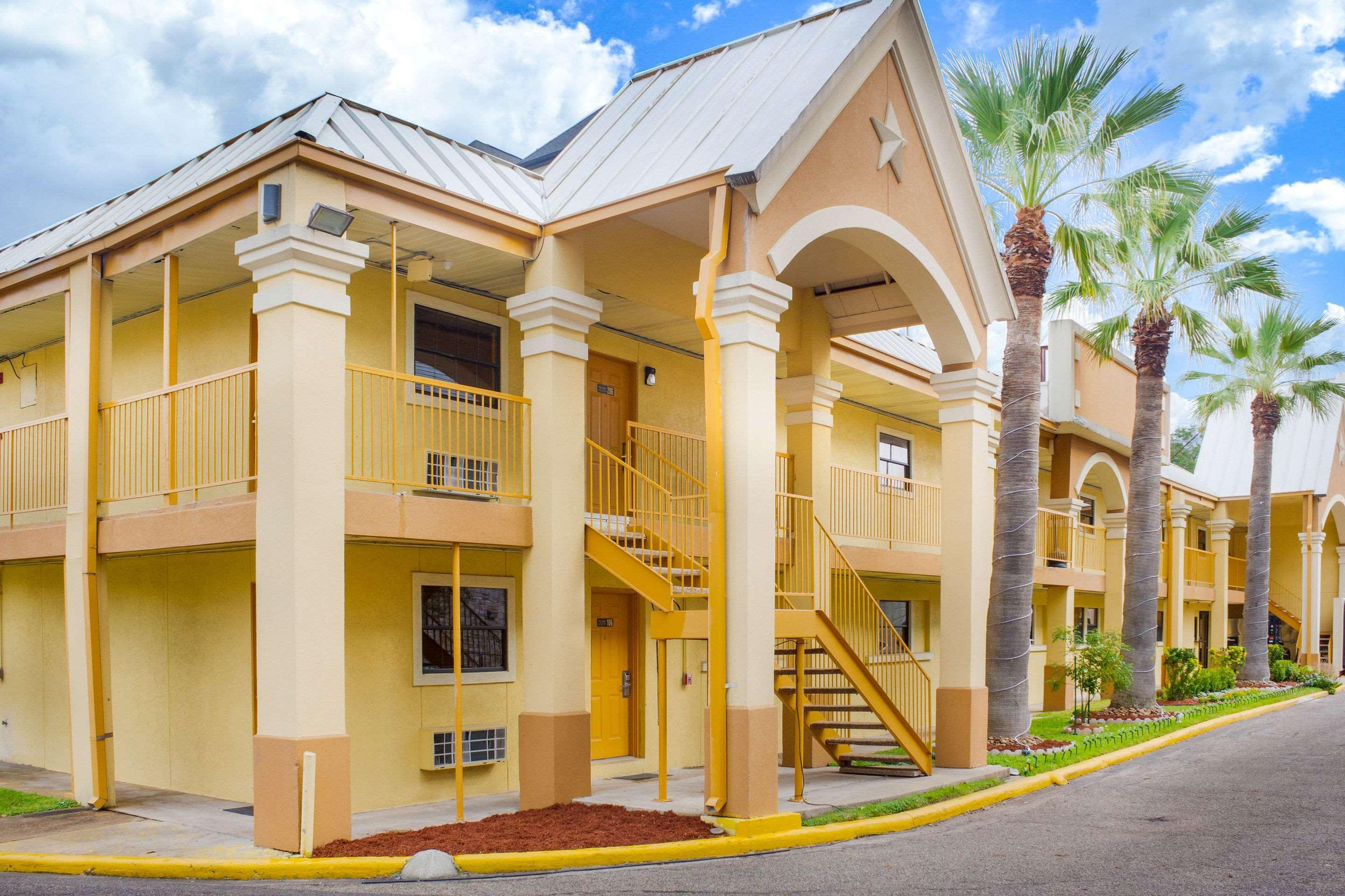 Rodeway Inn & Suites Houston Near Medical Center Esterno foto