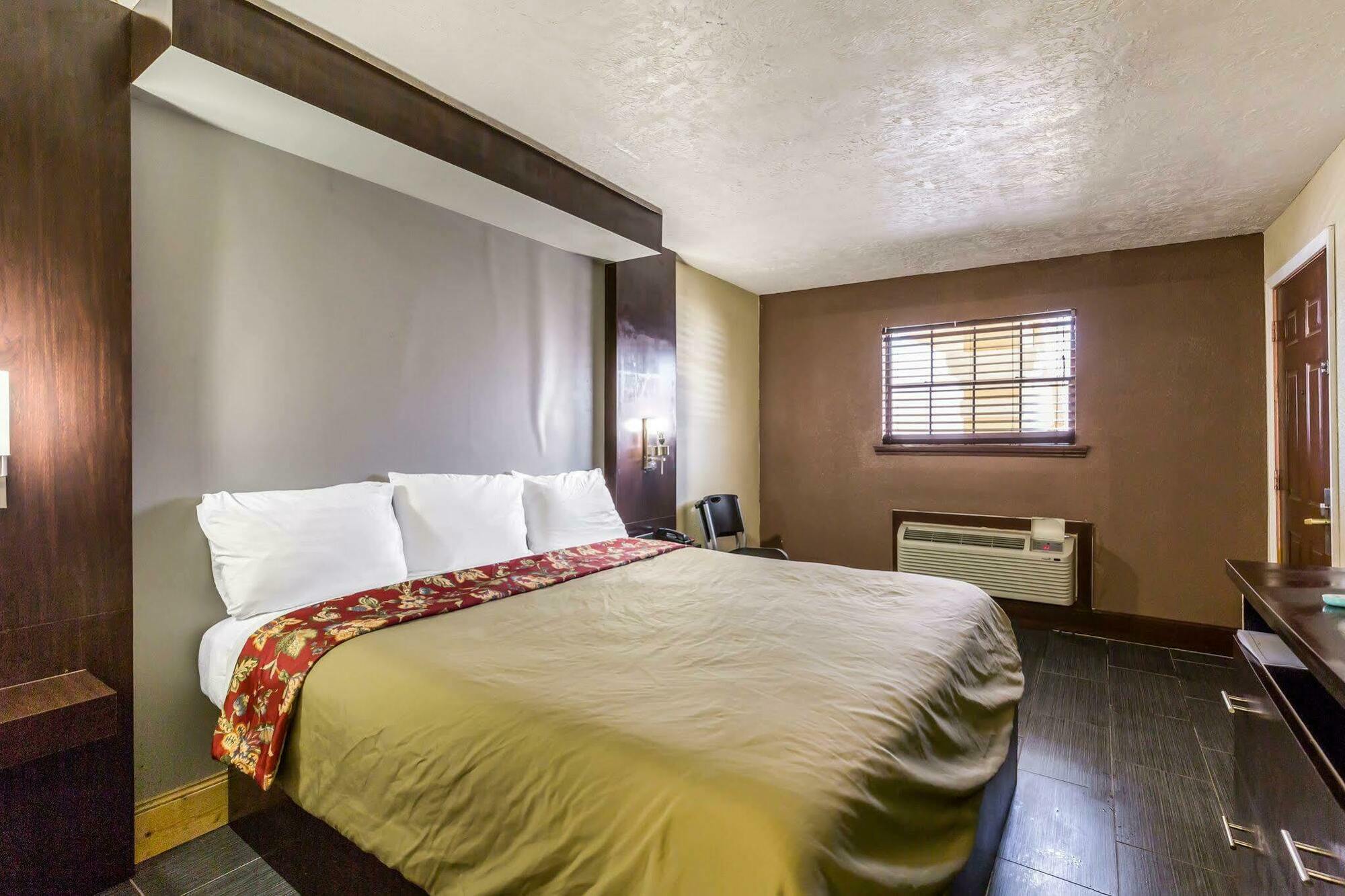 Rodeway Inn & Suites Houston Near Medical Center Esterno foto